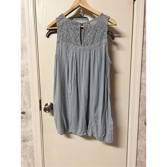 Torrid Blouse - Picture 2 of 5